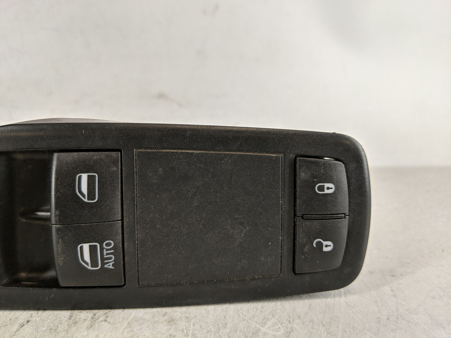 2017 Dodge Caravan Master Power Window Switch Replacement Driver Side Left P/N:68298870AA 68298871AA Fits Fits 2018 2019 202