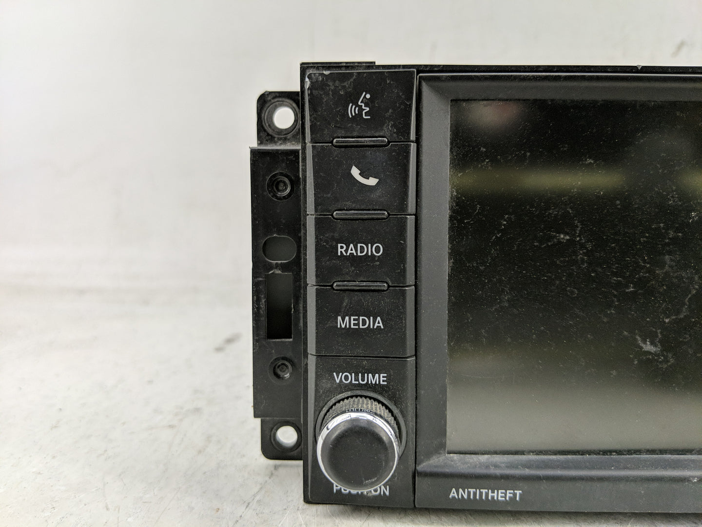 2017 Dodge Caravan Radio AM FM Cd Player Receiver Replacement Fits OEM Used Auto Parts - Oemusedautoparts1.com