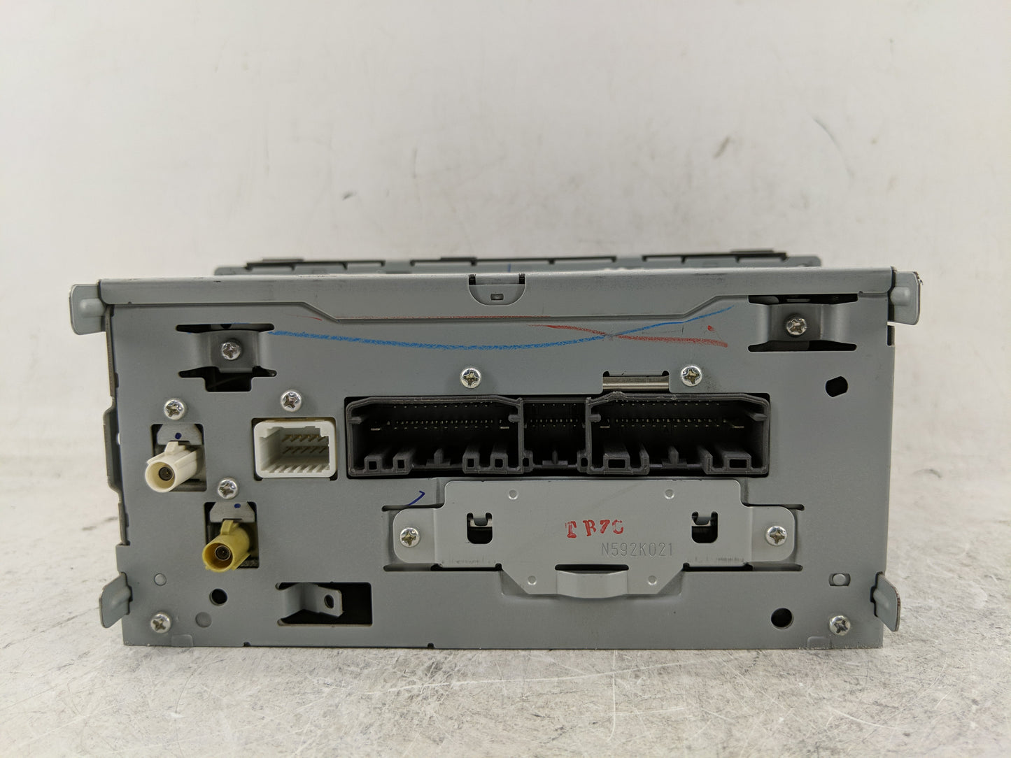 2017 Dodge Caravan Radio AM FM Cd Player Receiver Replacement Fits OEM Used Auto Parts - Oemusedautoparts1.com