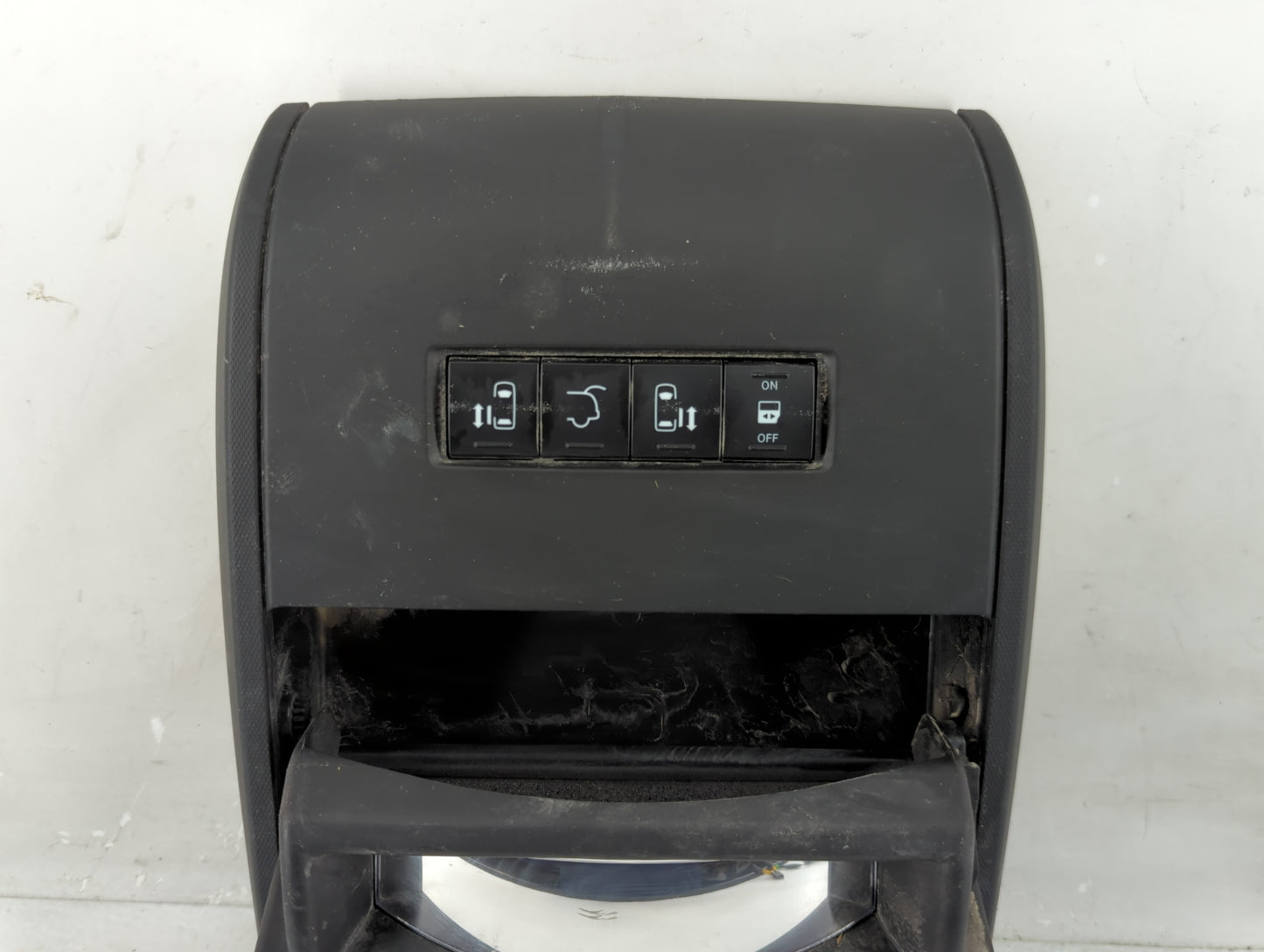 2017 Dodge Caravan Overhead Roof Console - Oemusedautoparts1.com
