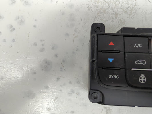 2017 Dodge Caravan Climate Control Module Temperature AC/Heater Replacement P/N:P55111367AH Fits OEM Used Auto Parts