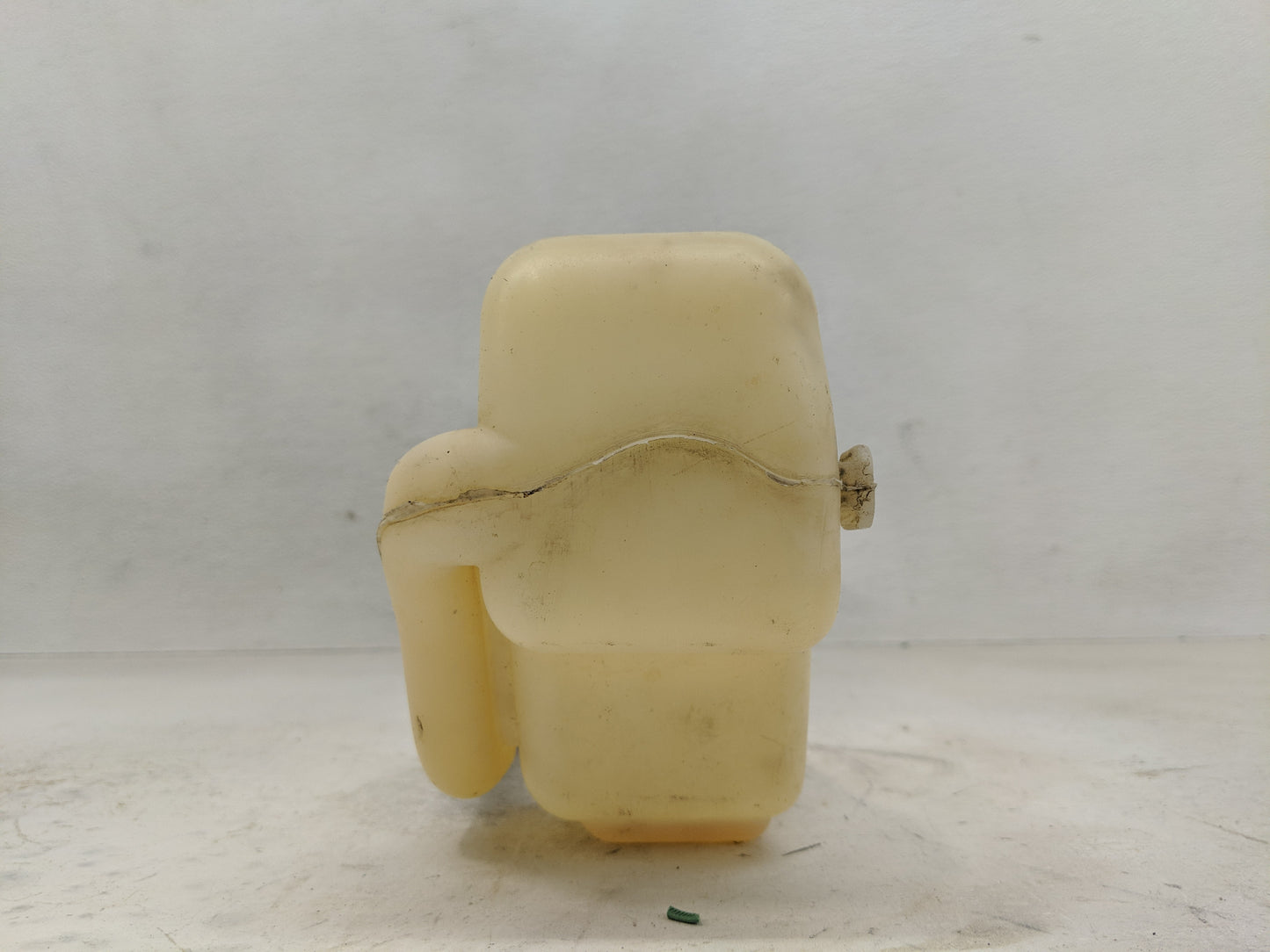 Dodge Caravan Windshield Washer Fluid Reservoir Bottle Oem - Oemusedautoparts1.com