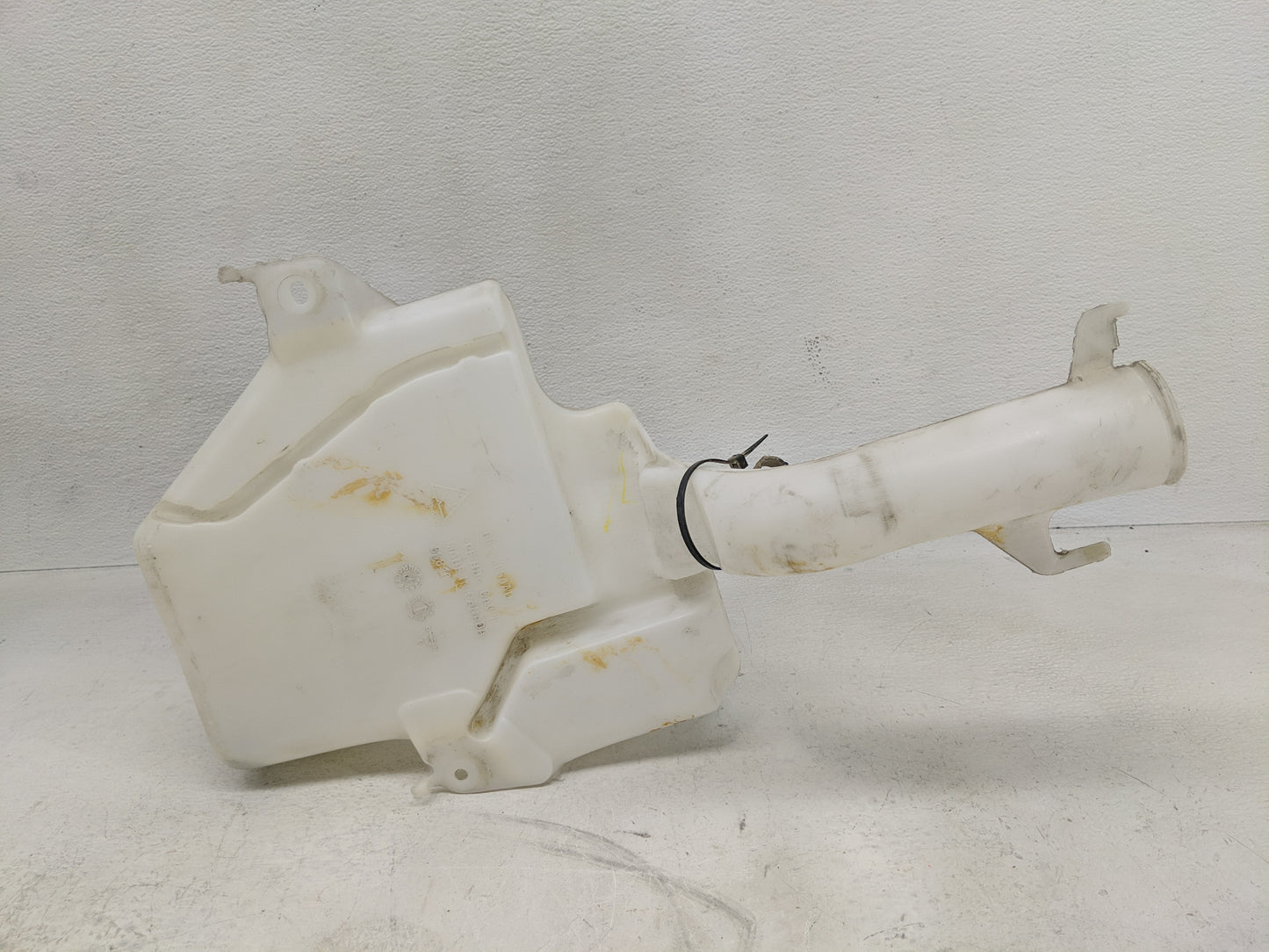 Dodge Caravan Windshield Washer Fluid Reservoir Bottle Oem - Oemusedautoparts1.com