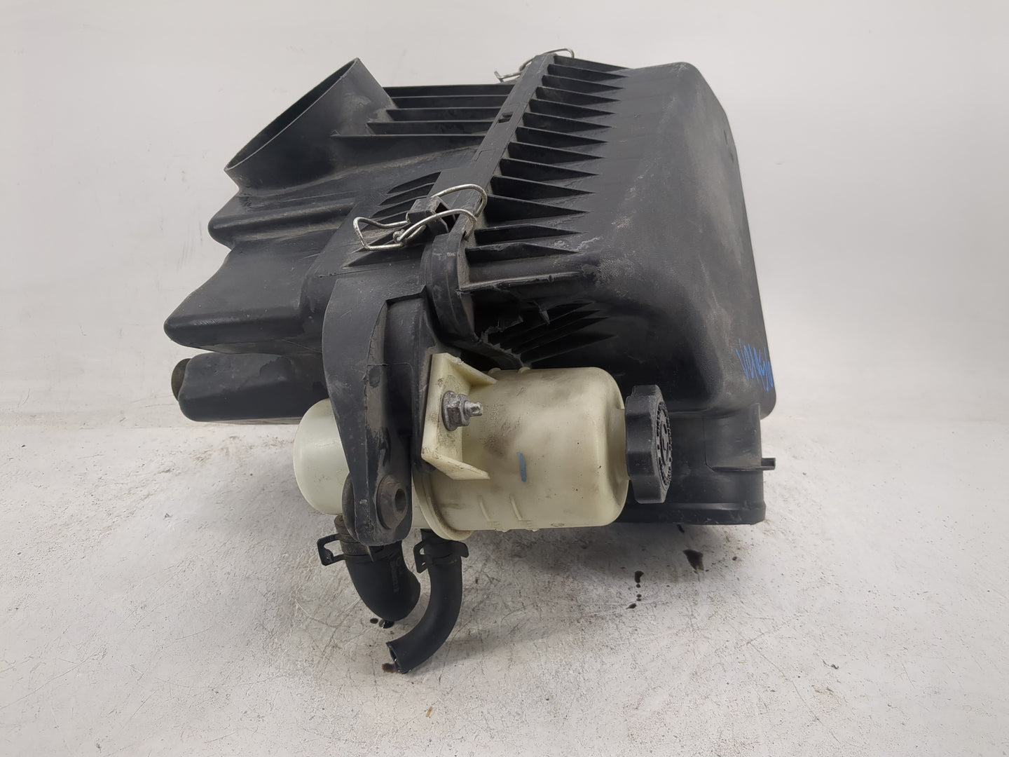 Dodge Caravan Air Cleaner Intake-duct Hose Tube - Oemusedautoparts1.com