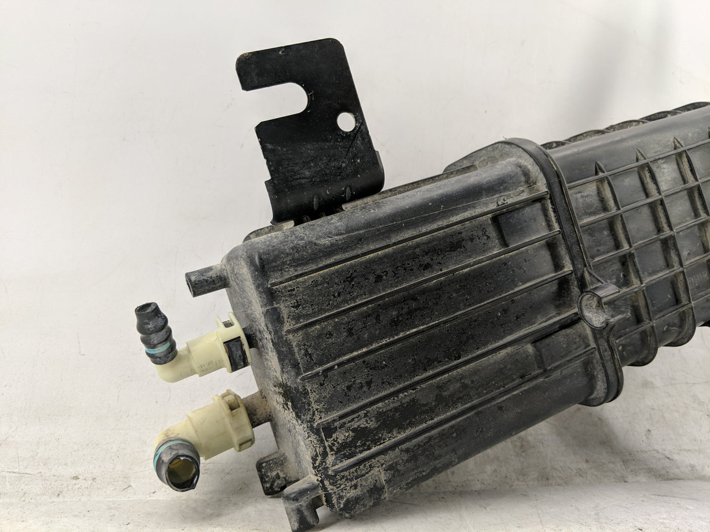 2017 Dodge Caravan Fuel Vapor Charcoal Canister - Oemusedautoparts1.com