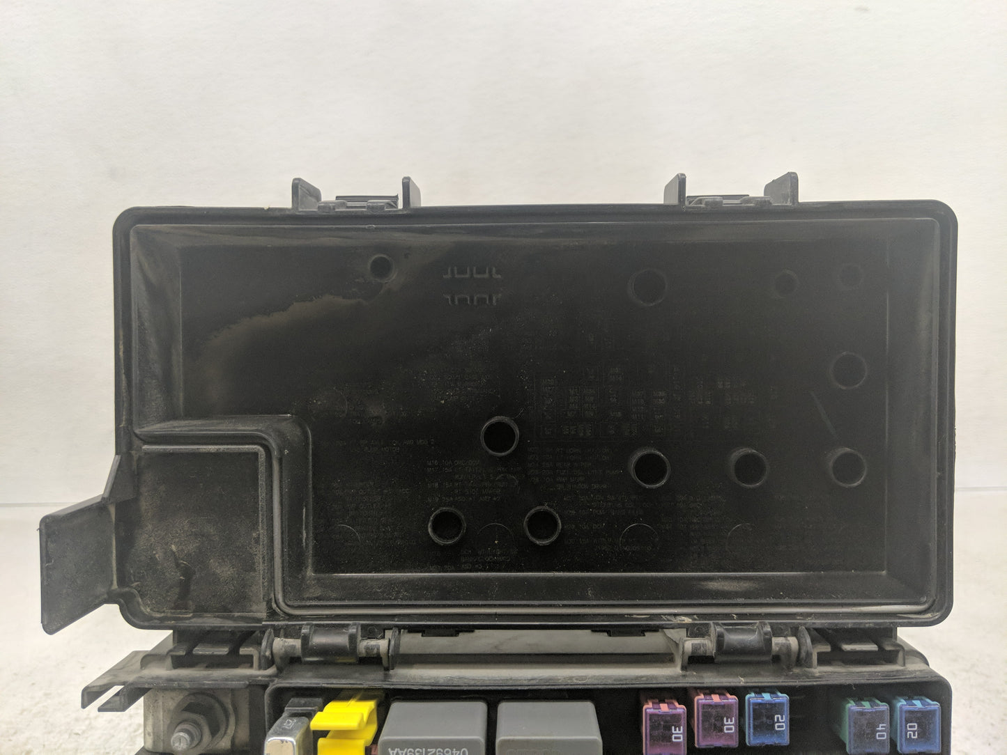 2017 Dodge Caravan Fusebox Fuse Box Panel Relay Module P/N:RT032842J0 Fits OEM Used Auto Parts - Oemusedautoparts1.com