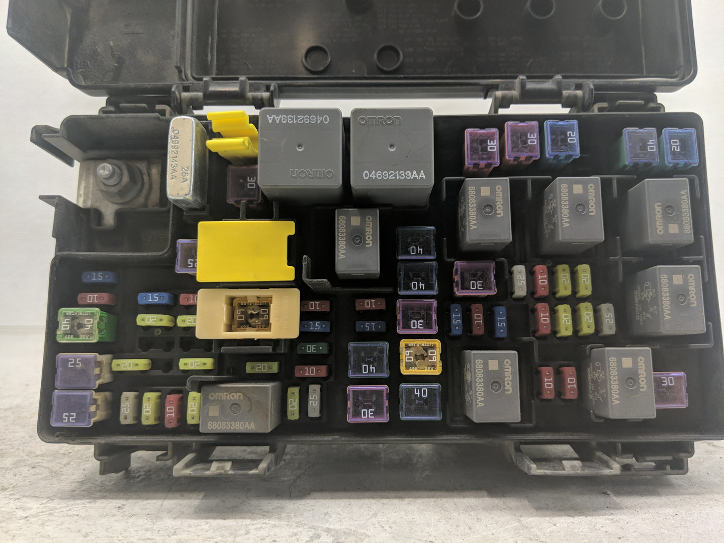 2017 Dodge Caravan Fusebox Fuse Box Panel Relay Module P/N:RT032842J0 Fits OEM Used Auto Parts - Oemusedautoparts1.com