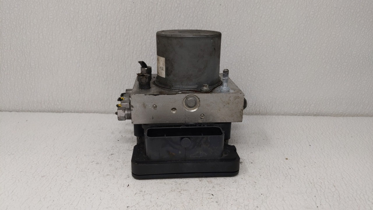 2017 Dodge Caravan ABS Pump Control Module Replacement P/N:P68183803AC P68183803AD Fits Fits 2015 2016 2018 OEM Used Auto Pa
