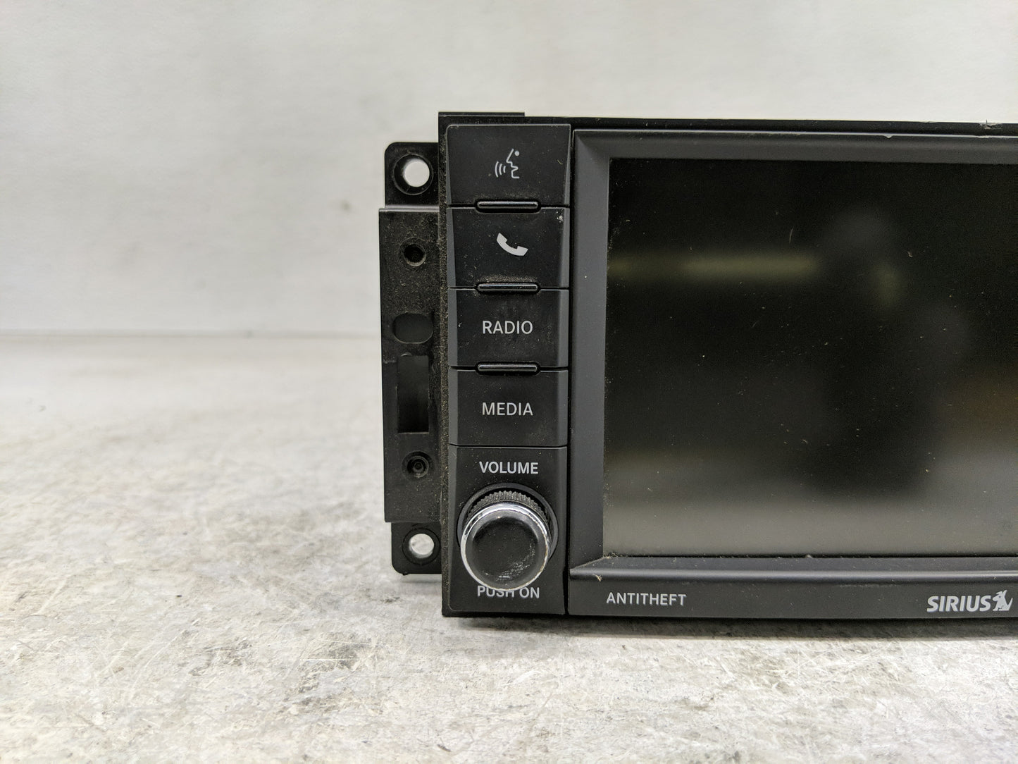2017 Dodge Caravan Radio AM FM Cd Player Receiver Replacement Fits Fits 2012 2013 2014 2015 2016 2018 2019 2020 OEM Used Aut