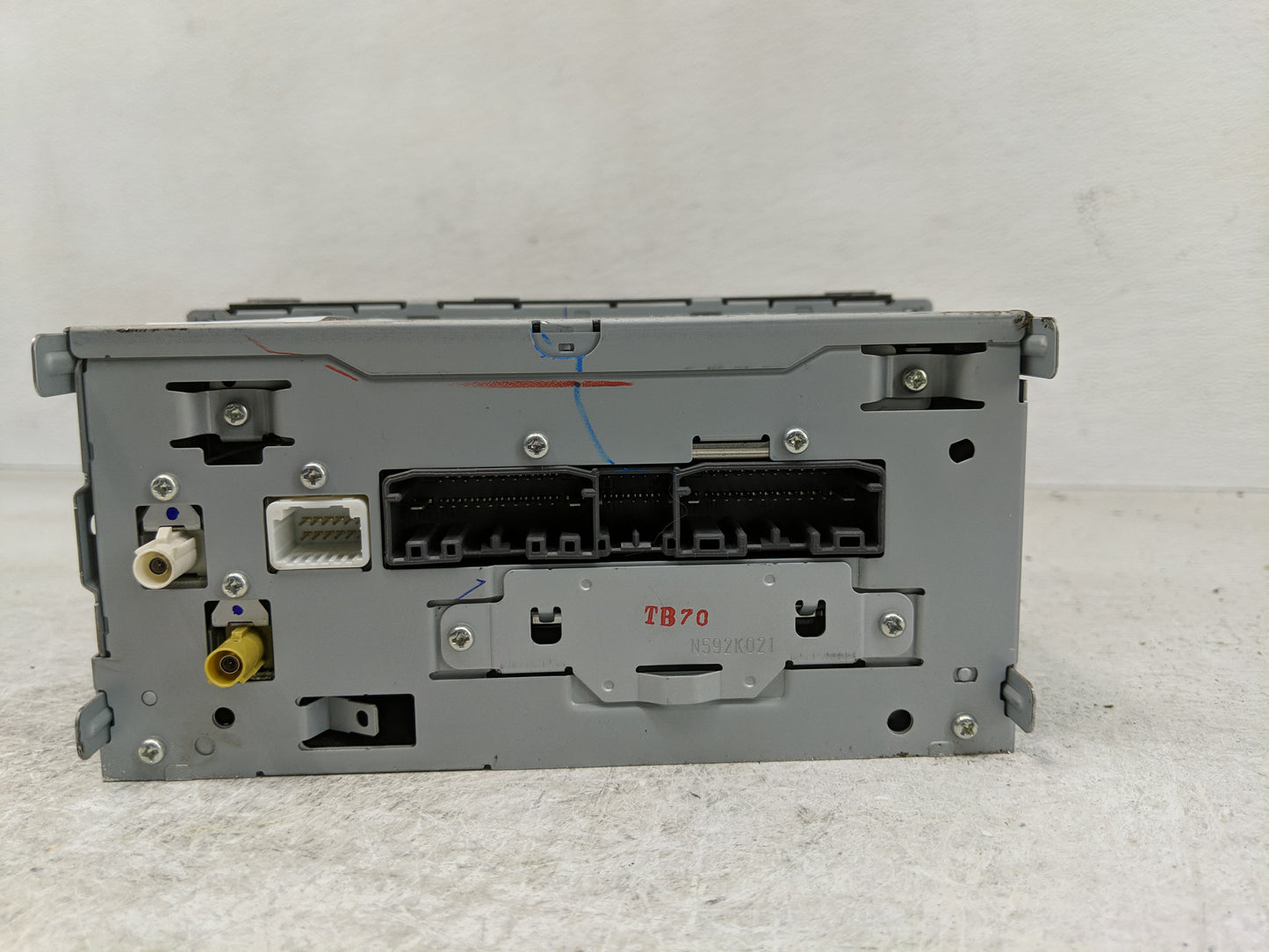 2017 Dodge Caravan Radio AM FM Cd Player Receiver Replacement Fits Fits 2012 2013 2014 2015 2016 2018 2019 2020 OEM Used Aut