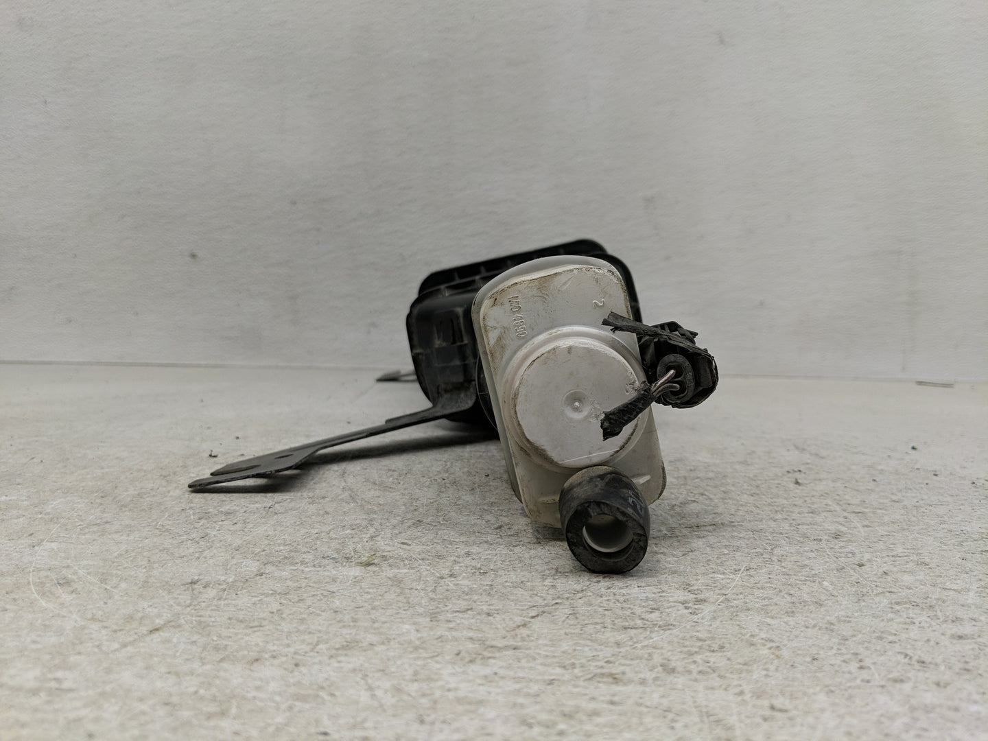 2017 Dodge Caravan Fuel Vapor Charcoal Canister - Oemusedautoparts1.com
