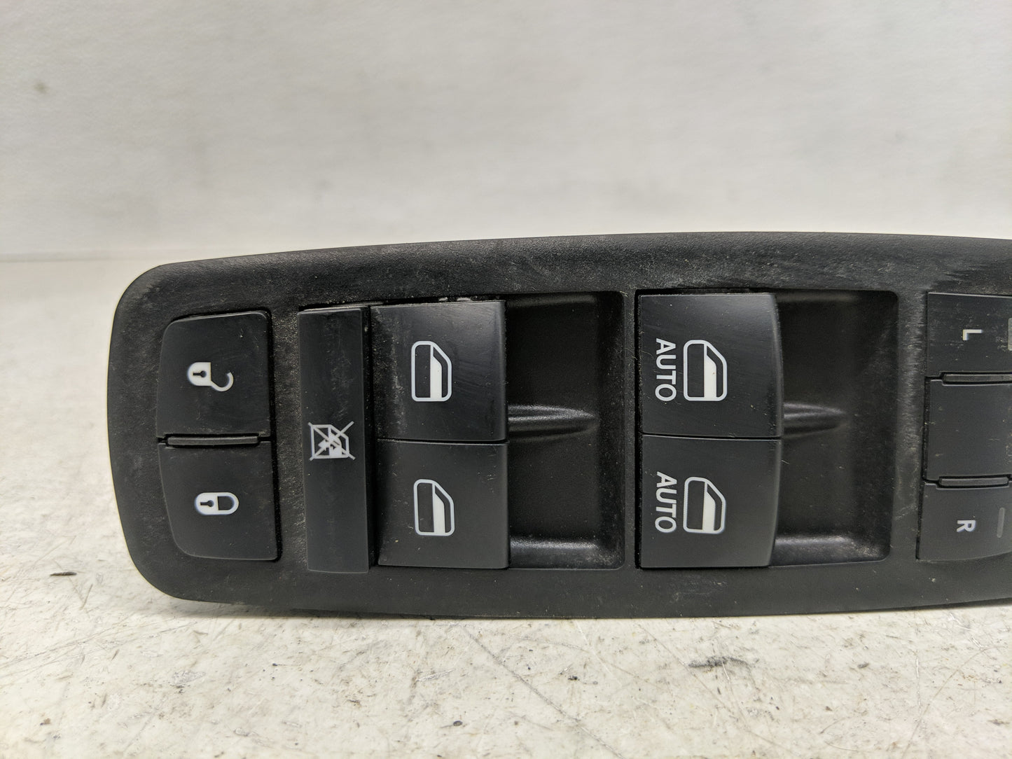 2017 Dodge Caravan Master Power Window Switch Replacement Driver Side Left P/N:10136342 68298871AA Fits OEM Used Auto Parts 