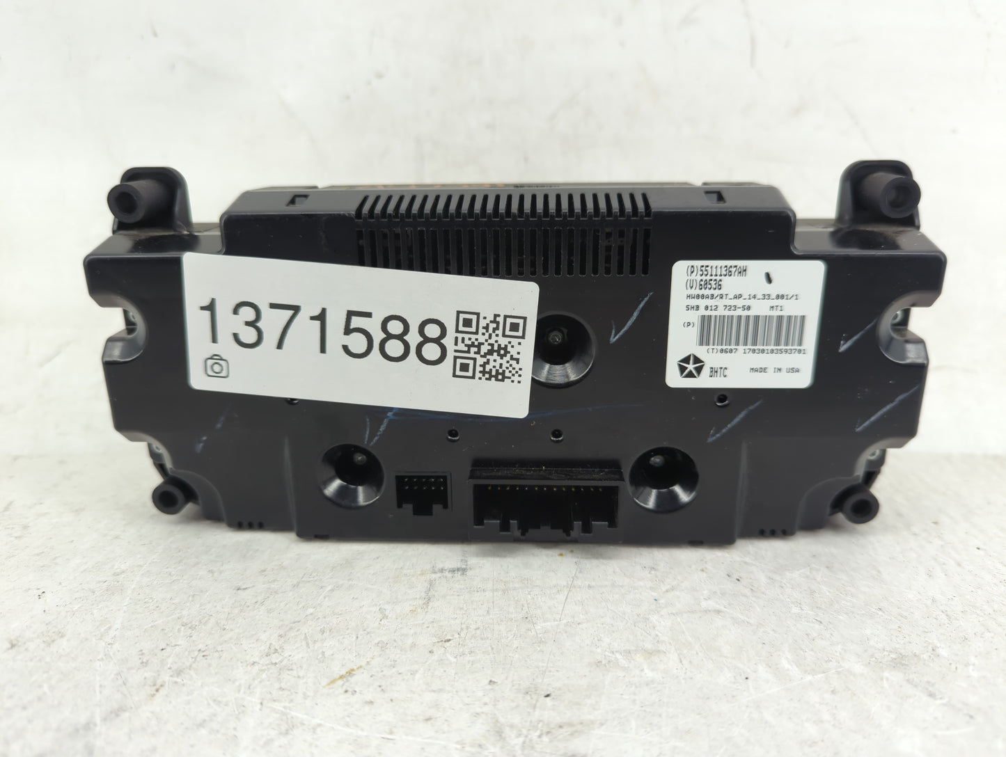 2017 Dodge Caravan Climate Control Module Temperature AC/Heater Replacement P/N:55111367AH Fits OEM Used Auto Parts - Oemuse