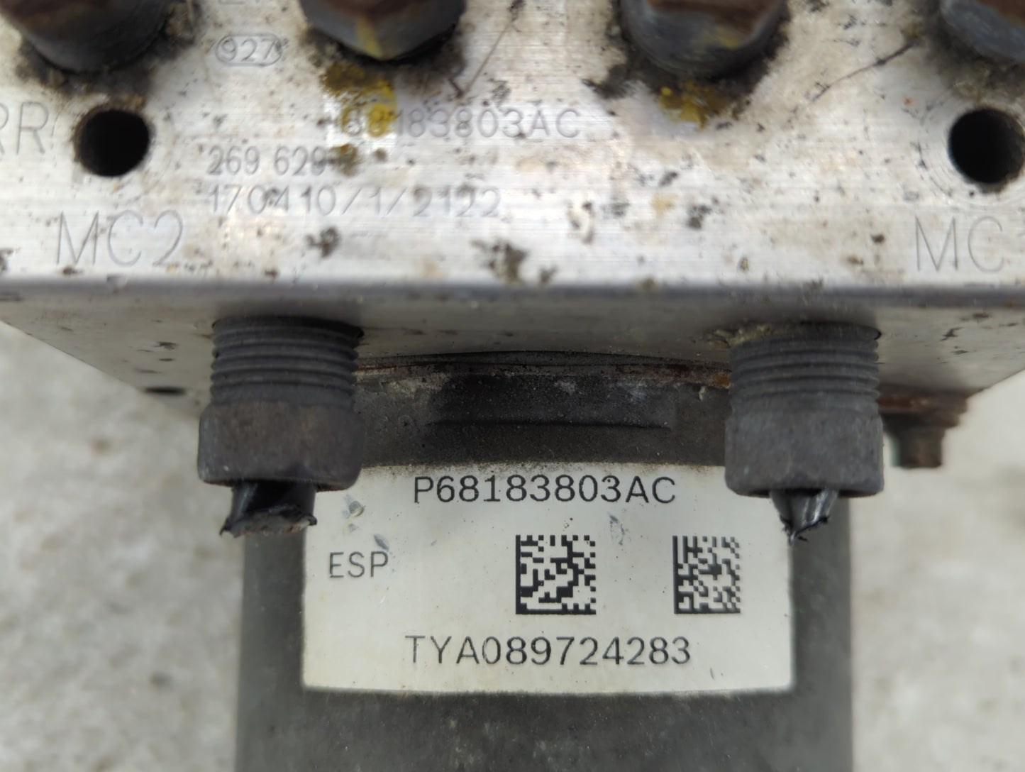 2017 Dodge Caravan ABS Pump Control Module Replacement P/N:P68183803AC Fits Fits 2015 2016 2018 2019 2020 OEM Used Auto Part