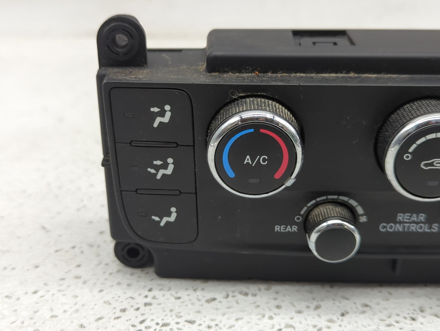 2017 Dodge Caravan Climate Control Module Temperature AC/Heater Replacement P/N:P55111240AJ Fits OEM Used Auto Parts - Oemus