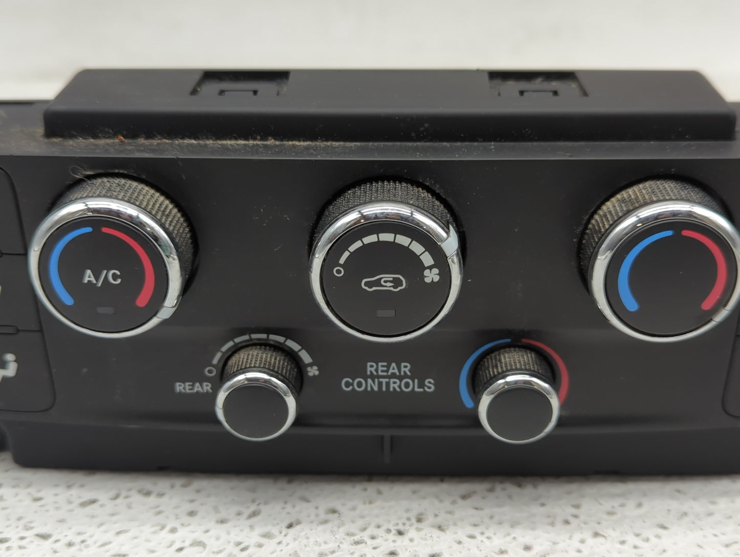 2017 Dodge Caravan Climate Control Module Temperature AC/Heater Replacement P/N:P55111240AJ Fits OEM Used Auto Parts - Oemus