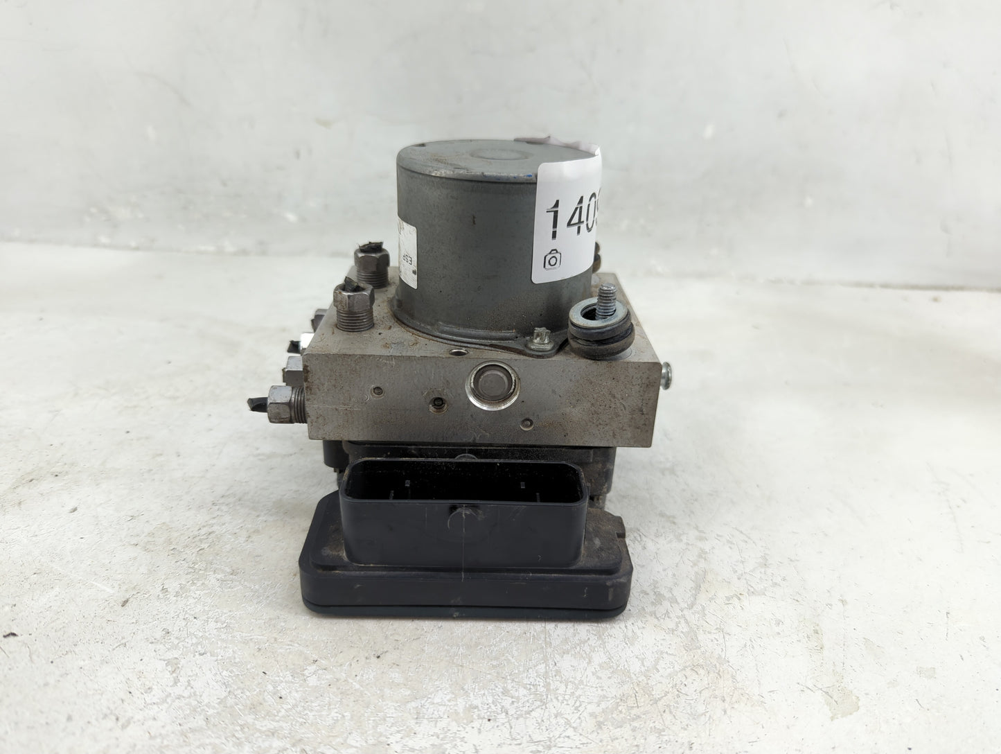 2017 Dodge Caravan ABS Pump Control Module Replacement P/N:P68183803AC Fits Fits 2015 2016 2018 2019 2020 OEM Used Auto Part