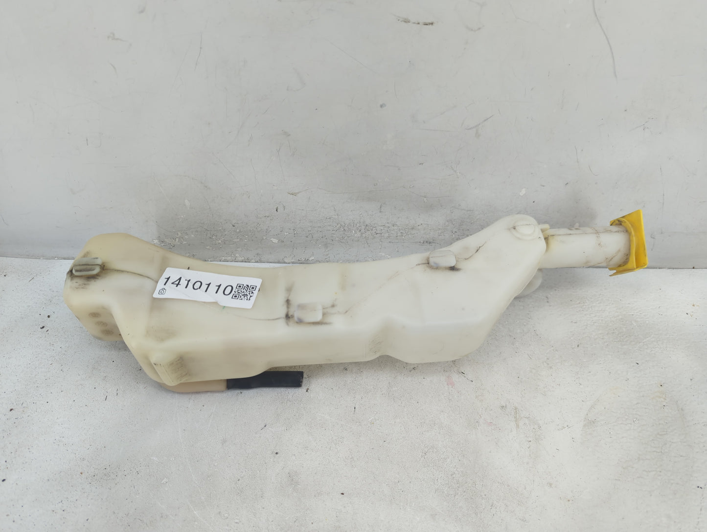 Dodge Caravan Radiator Coolant Overflow Expansion Tank Bottle - Oemusedautoparts1.com