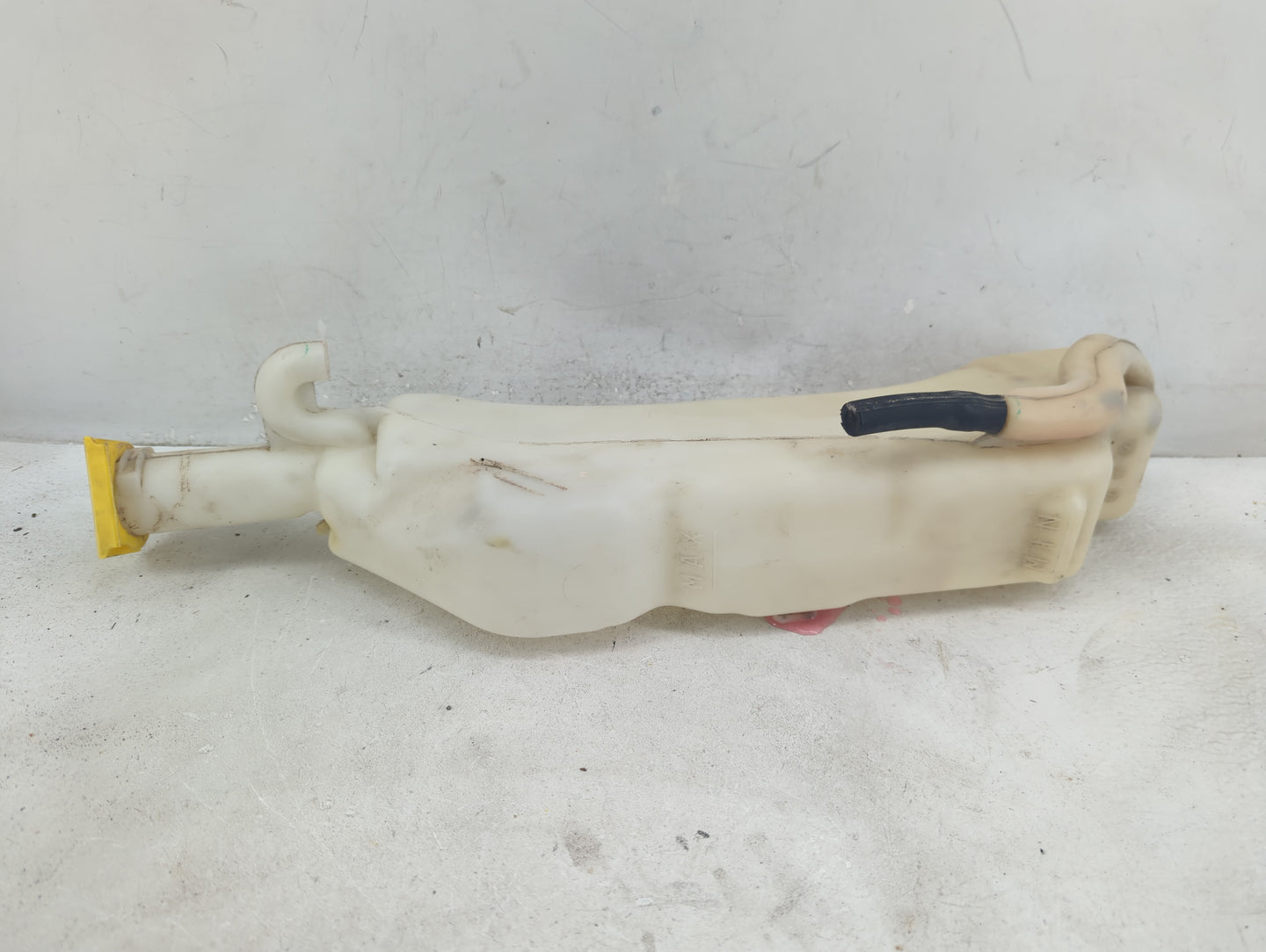 Dodge Caravan Radiator Coolant Overflow Expansion Tank Bottle - Oemusedautoparts1.com