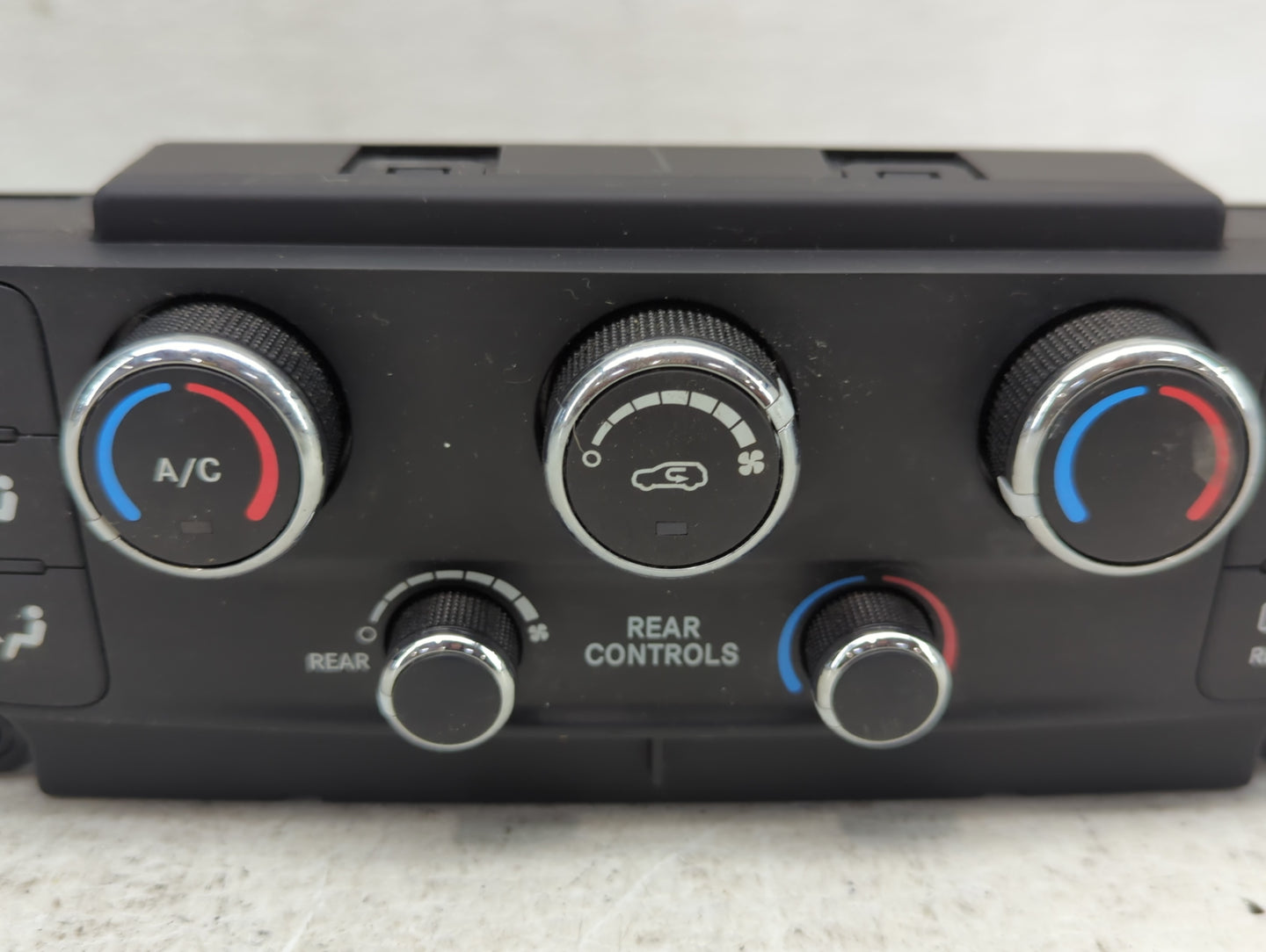 2017 Dodge Caravan Climate Control Module Temperature AC/Heater Replacement P/N:P55111240AJ Fits OEM Used Auto Parts - Oemus