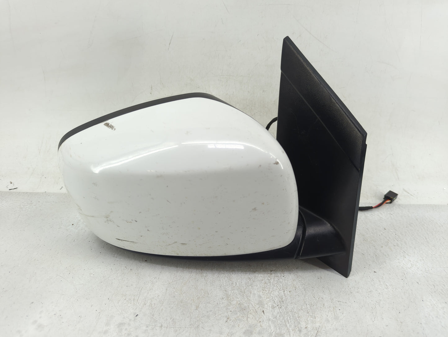 2017 Dodge Caravan Passenger Side View Mirror - Right Door Mirror OEM Used - Oemusedautoparts1.com