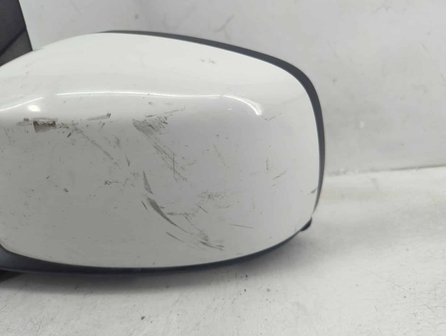 2017 Dodge Caravan Driver Side View Mirror - Left Door Mirror OEM Used - Oemusedautoparts1.com