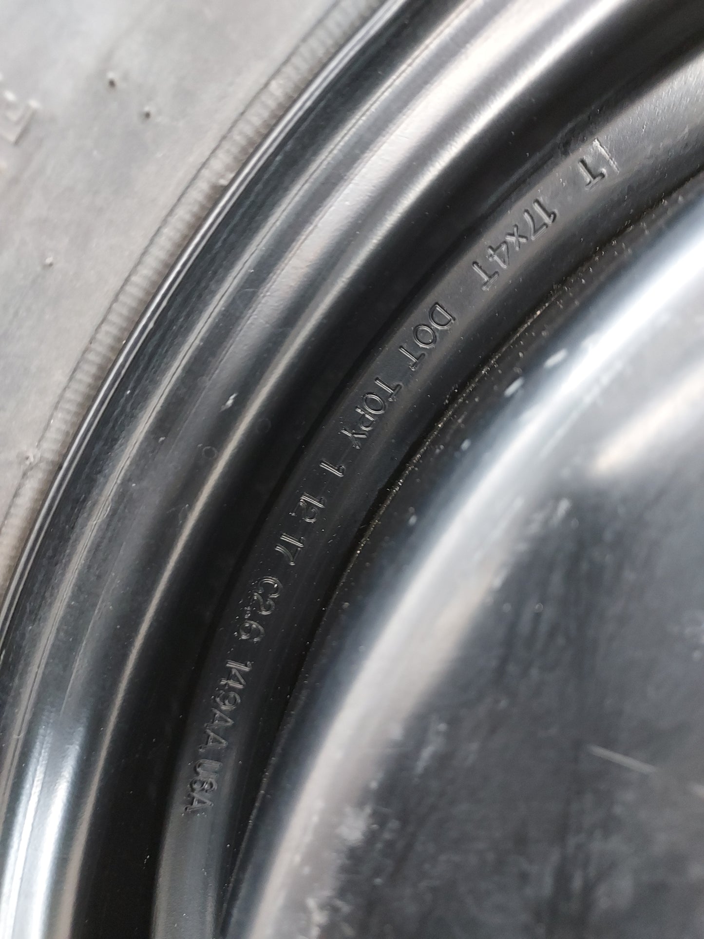 Dodge Caravan Spare Donut Tire Wheel Rim Oem 1420773 - Oemusedautoparts1.com