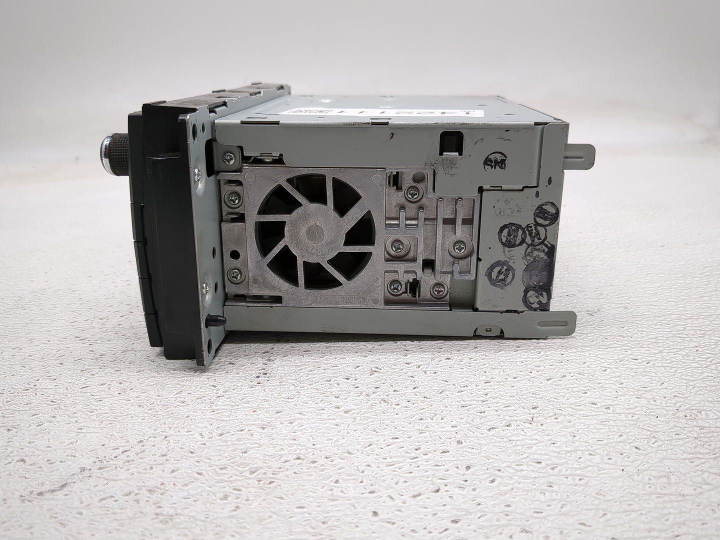 2017 Dodge Caravan Radio AM FM Cd Player Receiver Replacement Fits Fits 2012 2013 2014 2015 2016 2018 2019 2020 OEM Used Aut