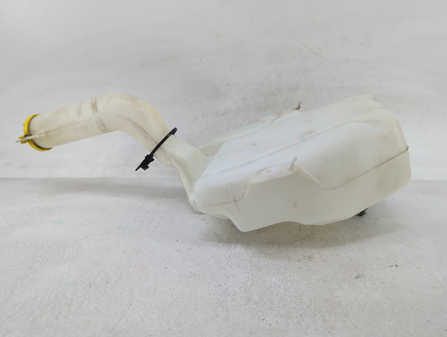 Dodge Caravan Windshield Washer Fluid Reservoir Bottle Oem - Oemusedautoparts1.com
