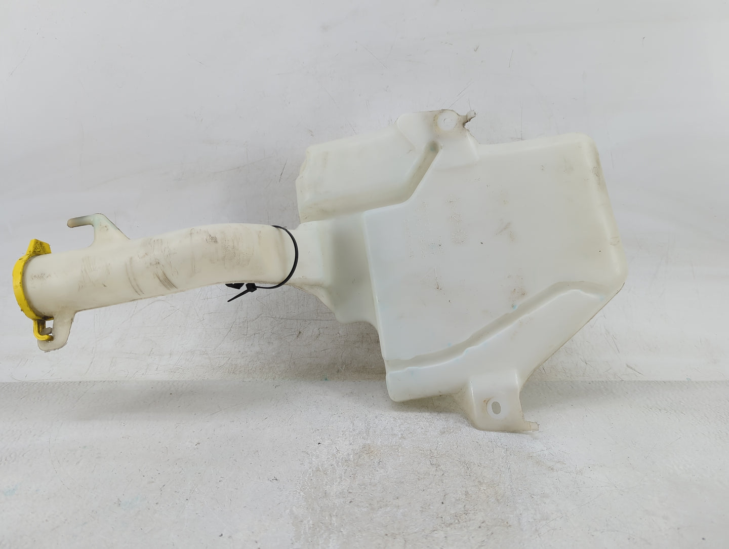 Dodge Caravan Windshield Washer Fluid Reservoir Bottle Oem - Oemusedautoparts1.com