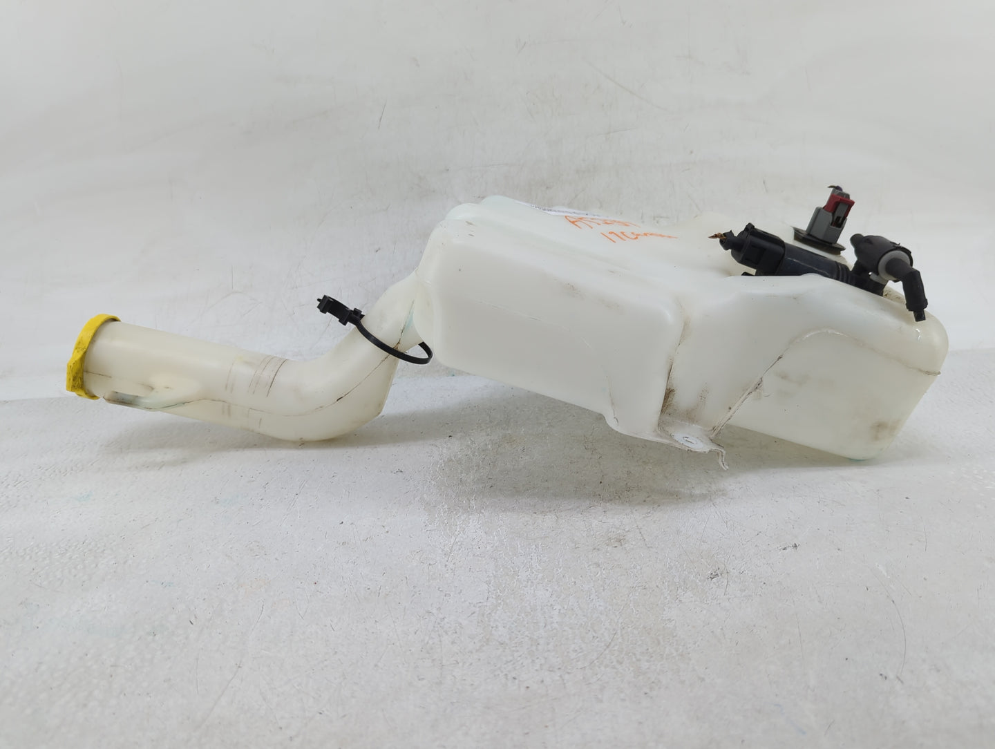 Dodge Caravan Windshield Washer Fluid Reservoir Bottle Oem - Oemusedautoparts1.com