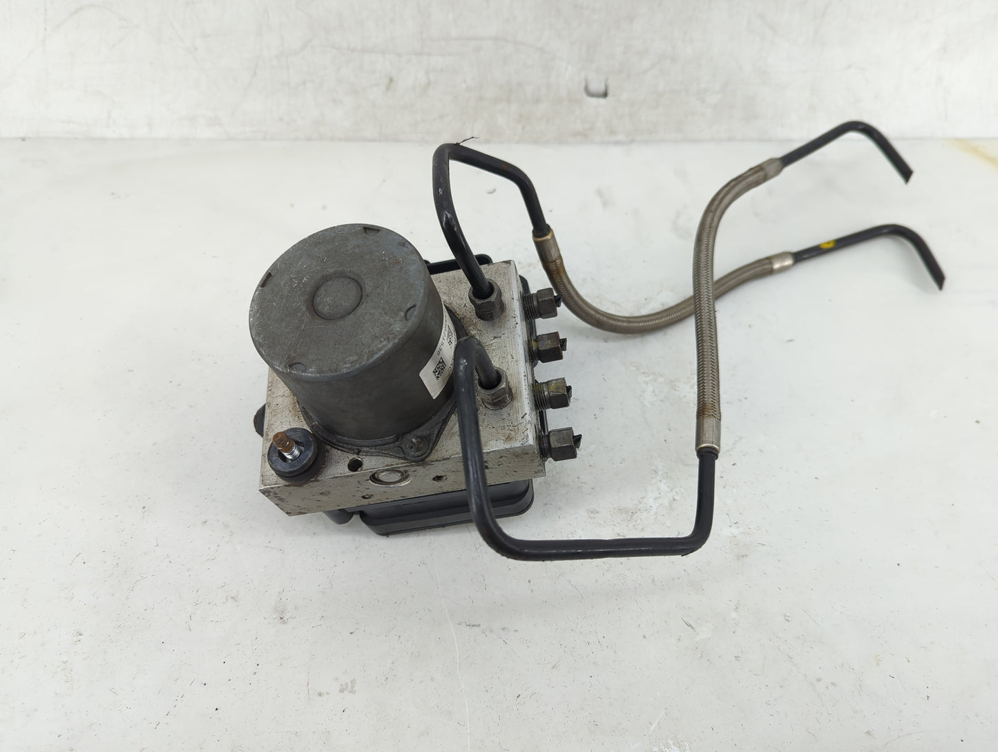 2017 Dodge Caravan ABS Pump Control Module Replacement P/N:P68183803AC Fits Fits 2015 2016 2018 2019 2020 OEM Used Auto Part