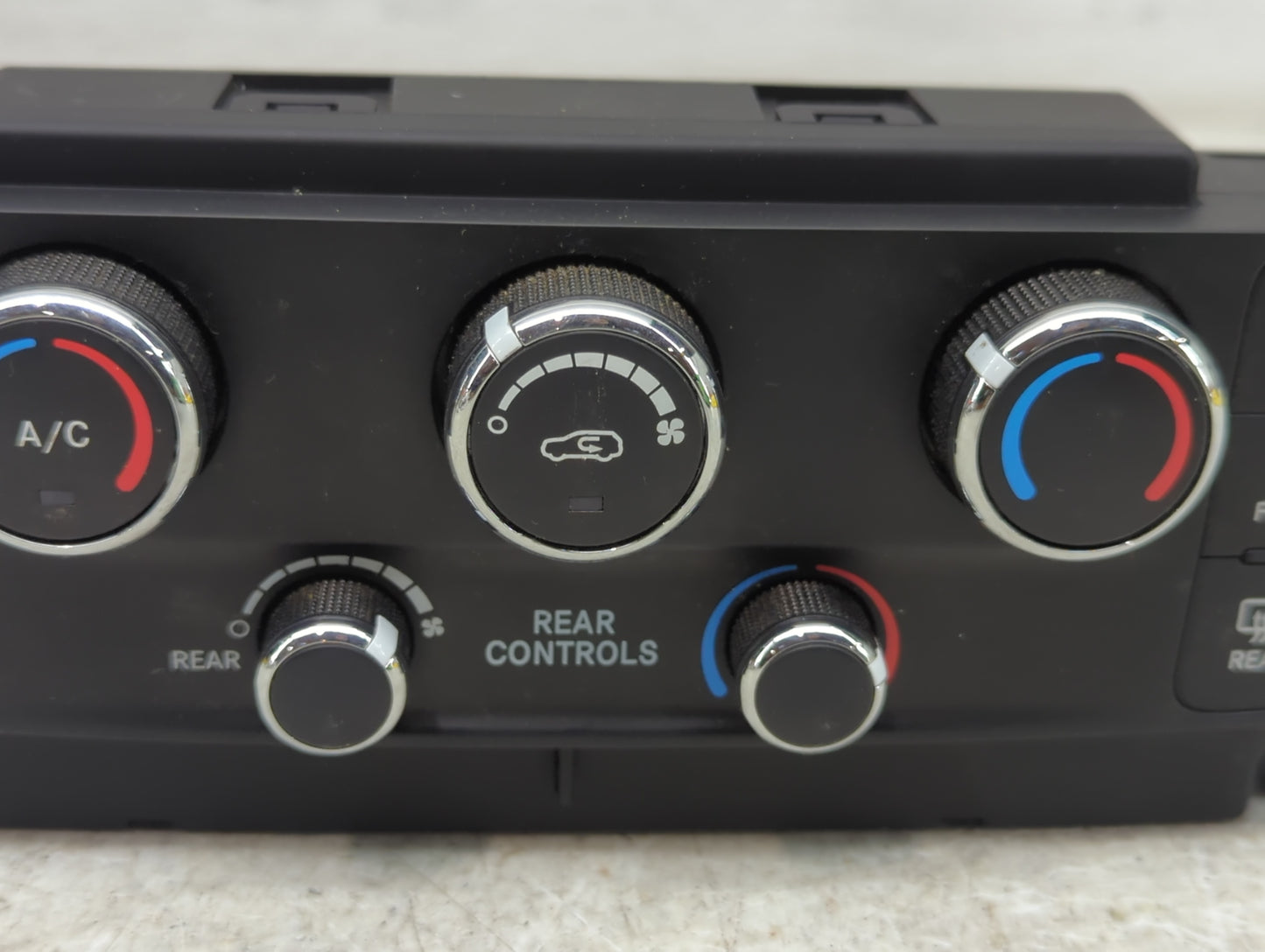 2017 Dodge Caravan Climate Control Module Temperature AC/Heater Replacement P/N:P55111240AJ Fits OEM Used Auto Parts - Oemus