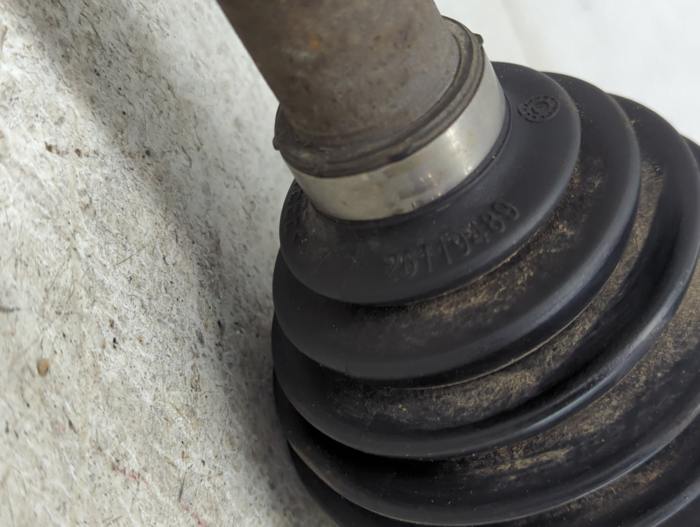 Dodge Caravan Axle Shaft Front Passenger Cv C/v - Oemusedautoparts1.com