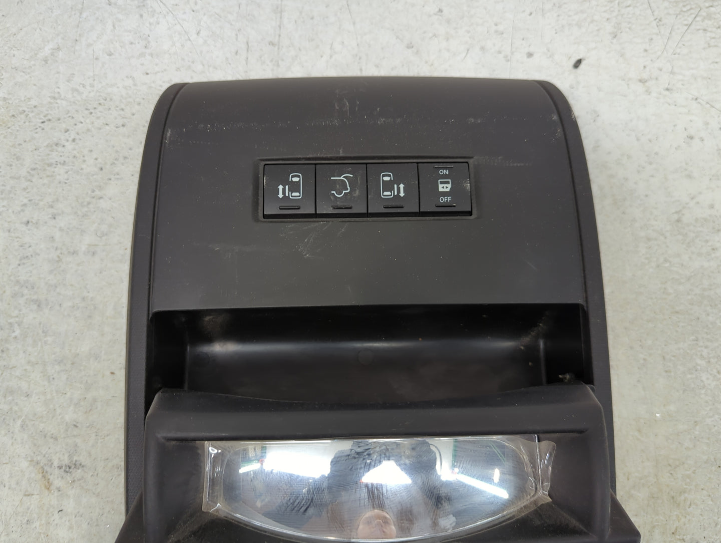 2017 Dodge Caravan Overhead Console W/rear Climate Control Black - Oemusedautoparts1.com