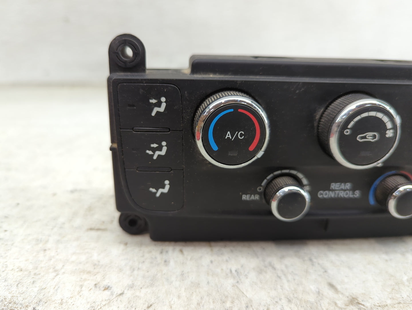 2017 Dodge Caravan Climate Control Module Temperature AC/Heater Replacement P/N:P55111240AJ Fits OEM Used Auto Parts - Oemus