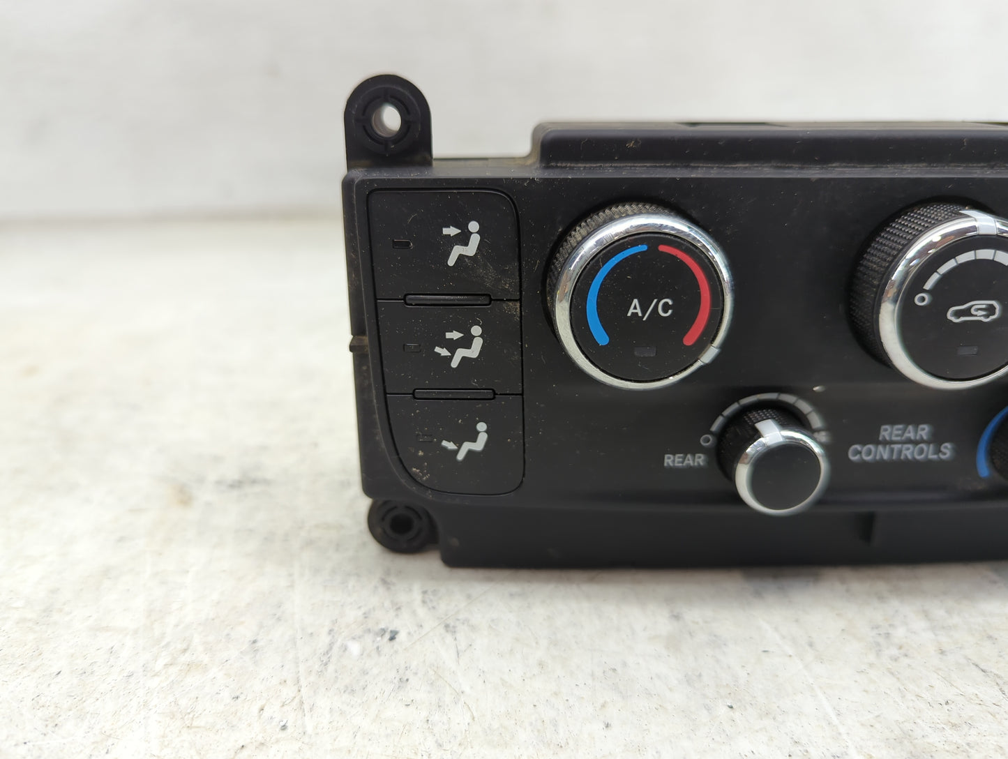 2017 Dodge Caravan Climate Control Module Temperature AC/Heater Replacement P/N:P55111240AJ Fits OEM Used Auto Parts - Oemus