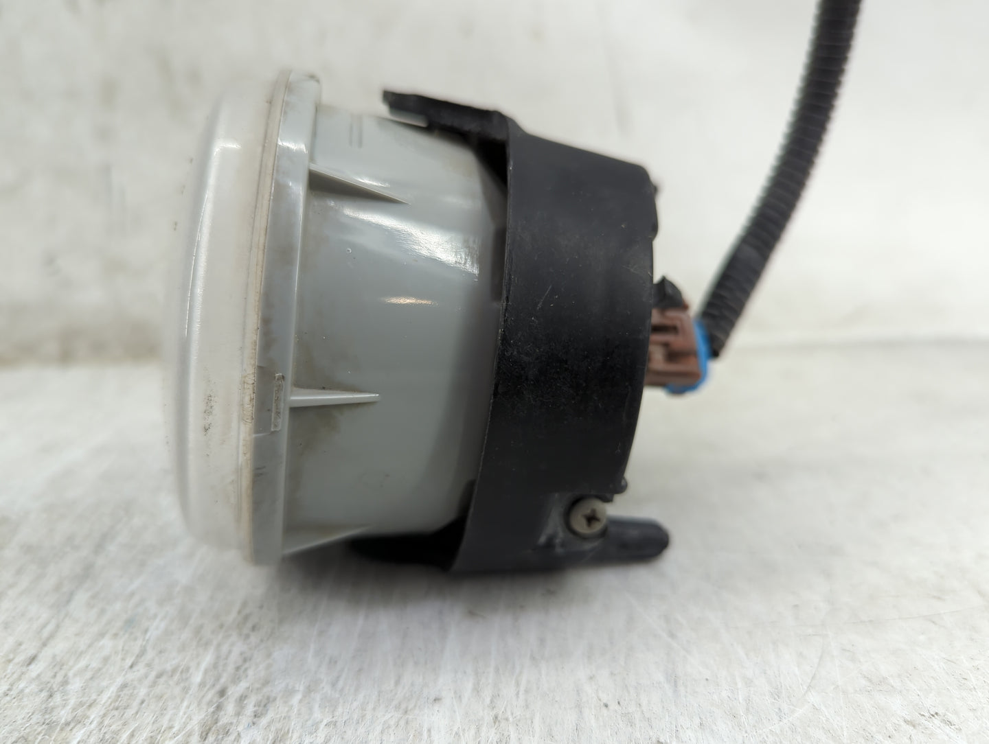 Dodge Caravan Passenger Right Oem Fog Light Lamp - Oemusedautoparts1.com