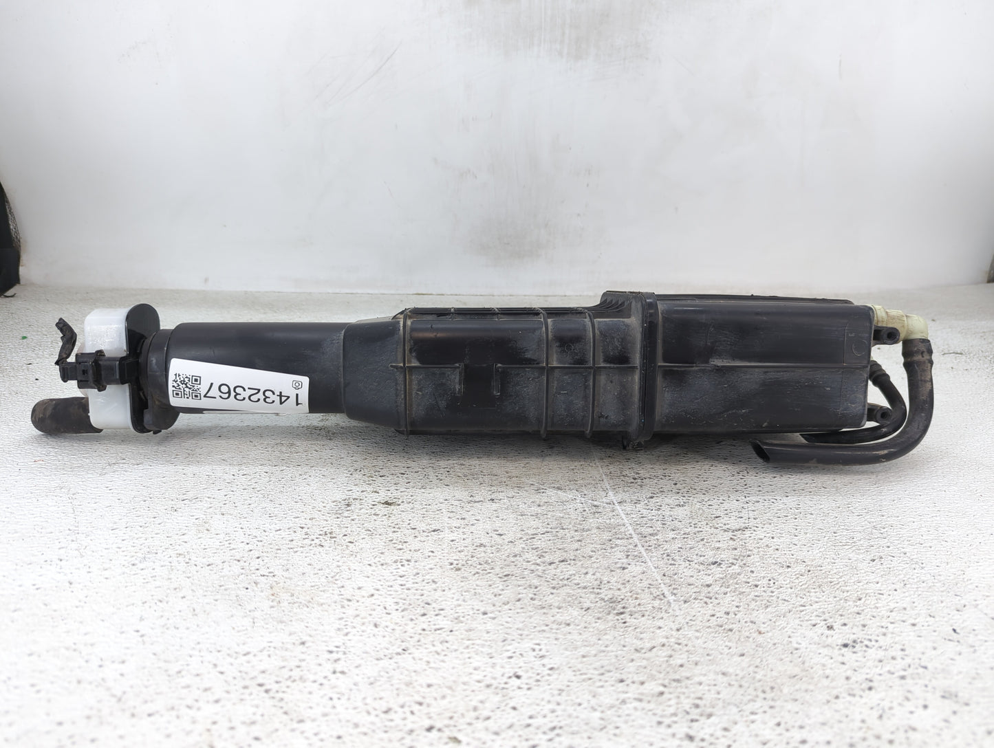 2017 Dodge Caravan Fuel Vapor Charcoal Canister 1432367 - Oemusedautoparts1.com