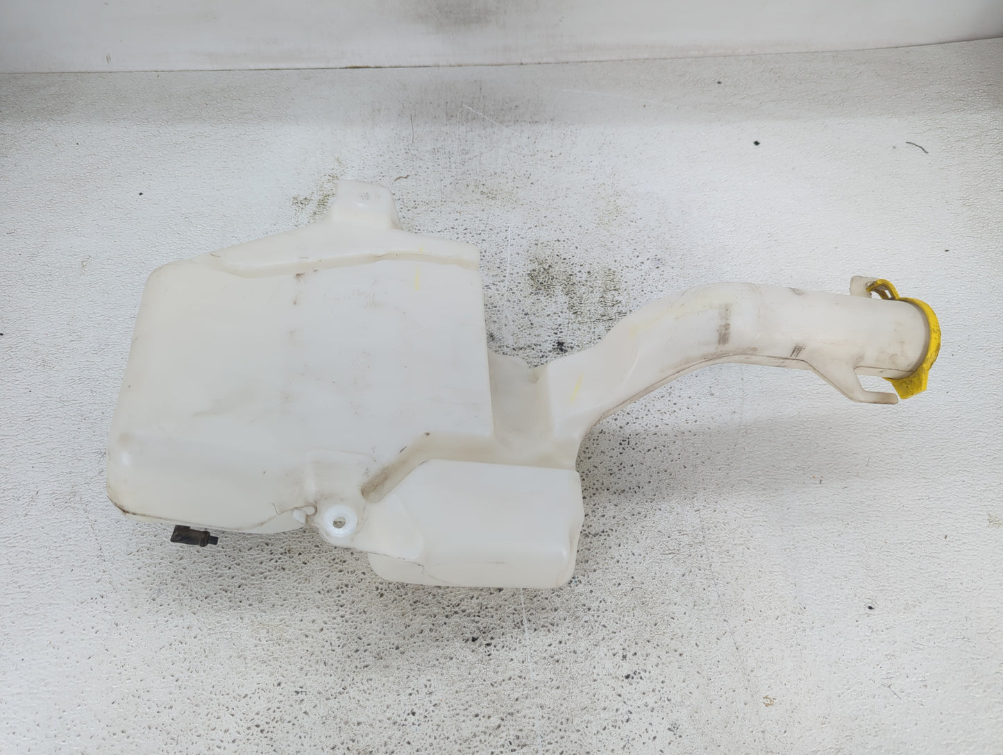 Dodge Caravan Windshield Washer Fluid Reservoir Bottle Oem - Oemusedautoparts1.com