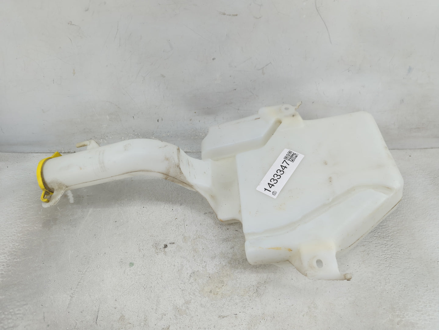 Dodge Caravan Windshield Washer Fluid Reservoir Bottle Oem - Oemusedautoparts1.com