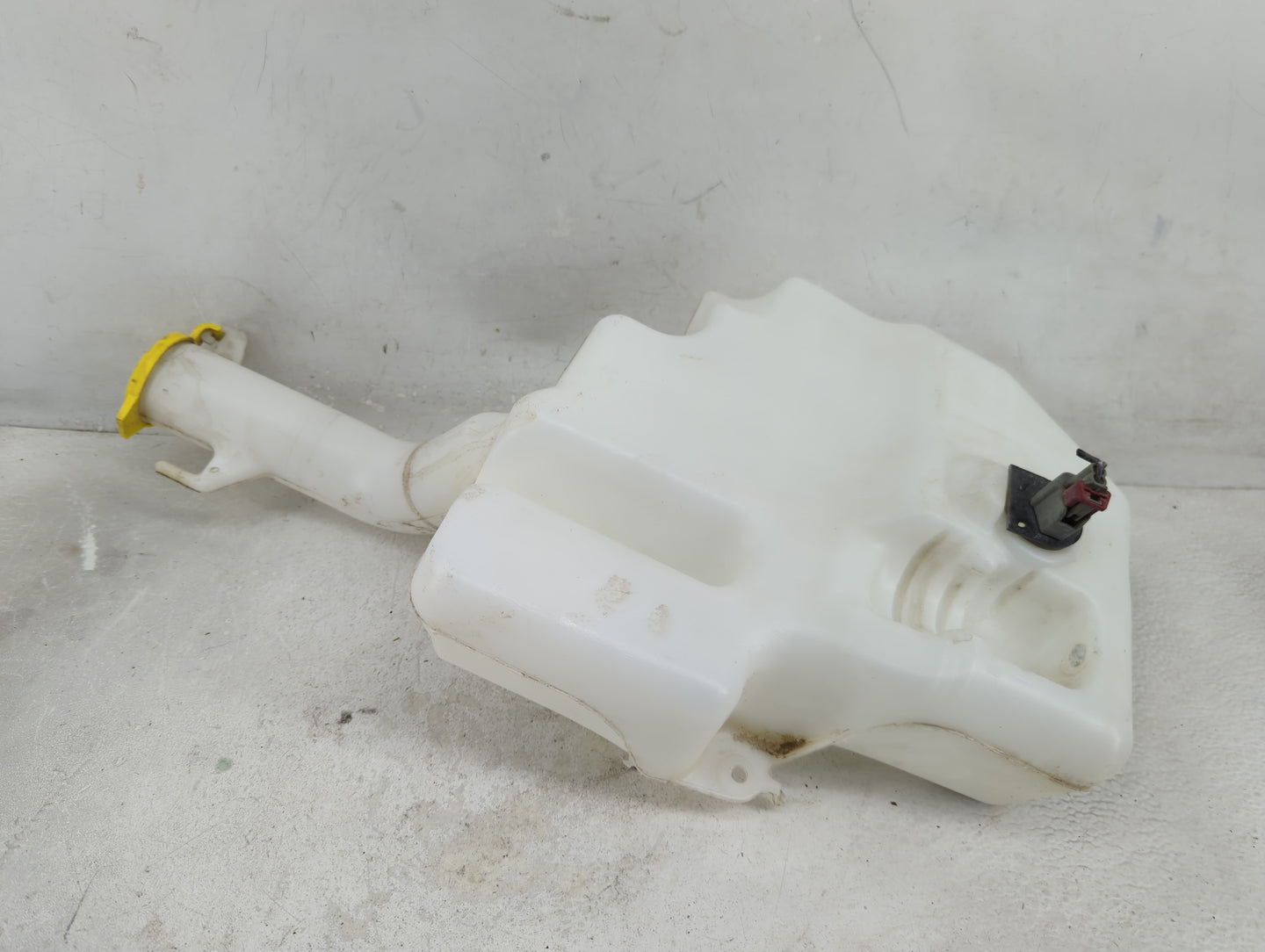 Dodge Caravan Windshield Washer Fluid Reservoir Bottle Oem - Oemusedautoparts1.com