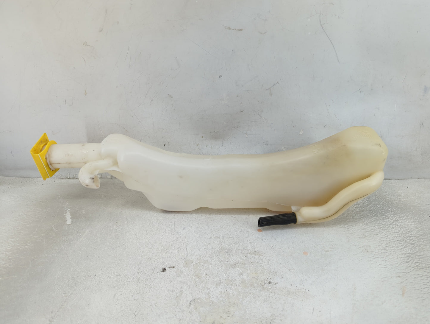 Dodge Caravan Radiator Coolant Overflow Expansion Tank Bottle White - Oemusedautoparts1.com