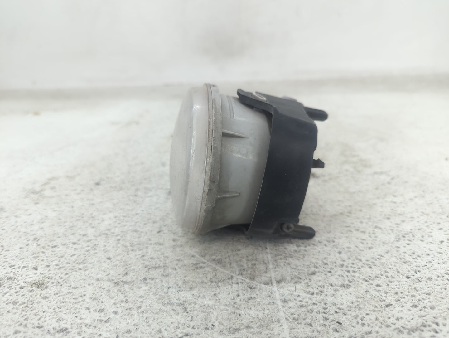 Dodge Caravan Driver Left Oem Fog Light Lamp - Oemusedautoparts1.com