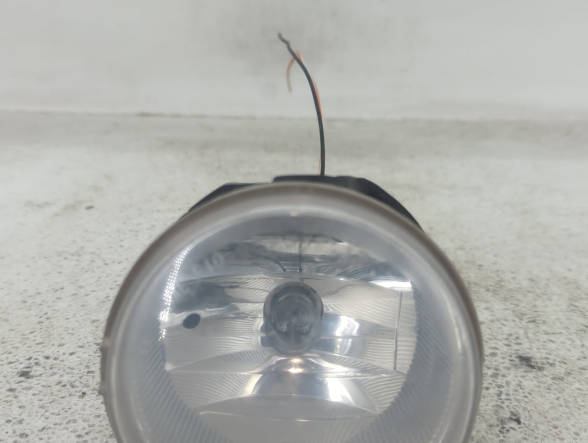 Dodge Caravan Driver Left Oem Fog Light Lamp 1436807 - Oemusedautoparts1.com