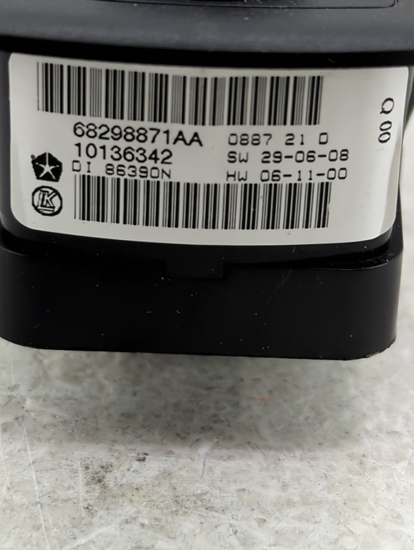 2017 Dodge Caravan Master Power Window Switch Replacement Driver Side Left P/N:68298871AA Fits Fits 2016 2018 2019 2020 OEM 