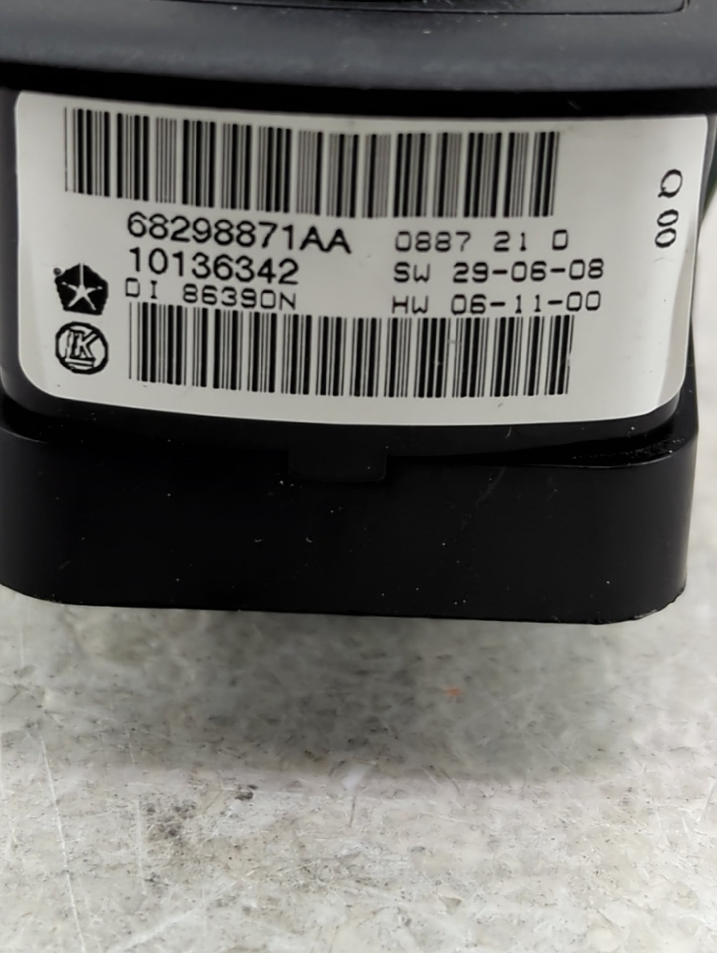 2017 Dodge Caravan Master Power Window Switch Replacement Driver Side Left P/N:68298871AA Fits Fits 2016 2018 2019 2020 OEM 