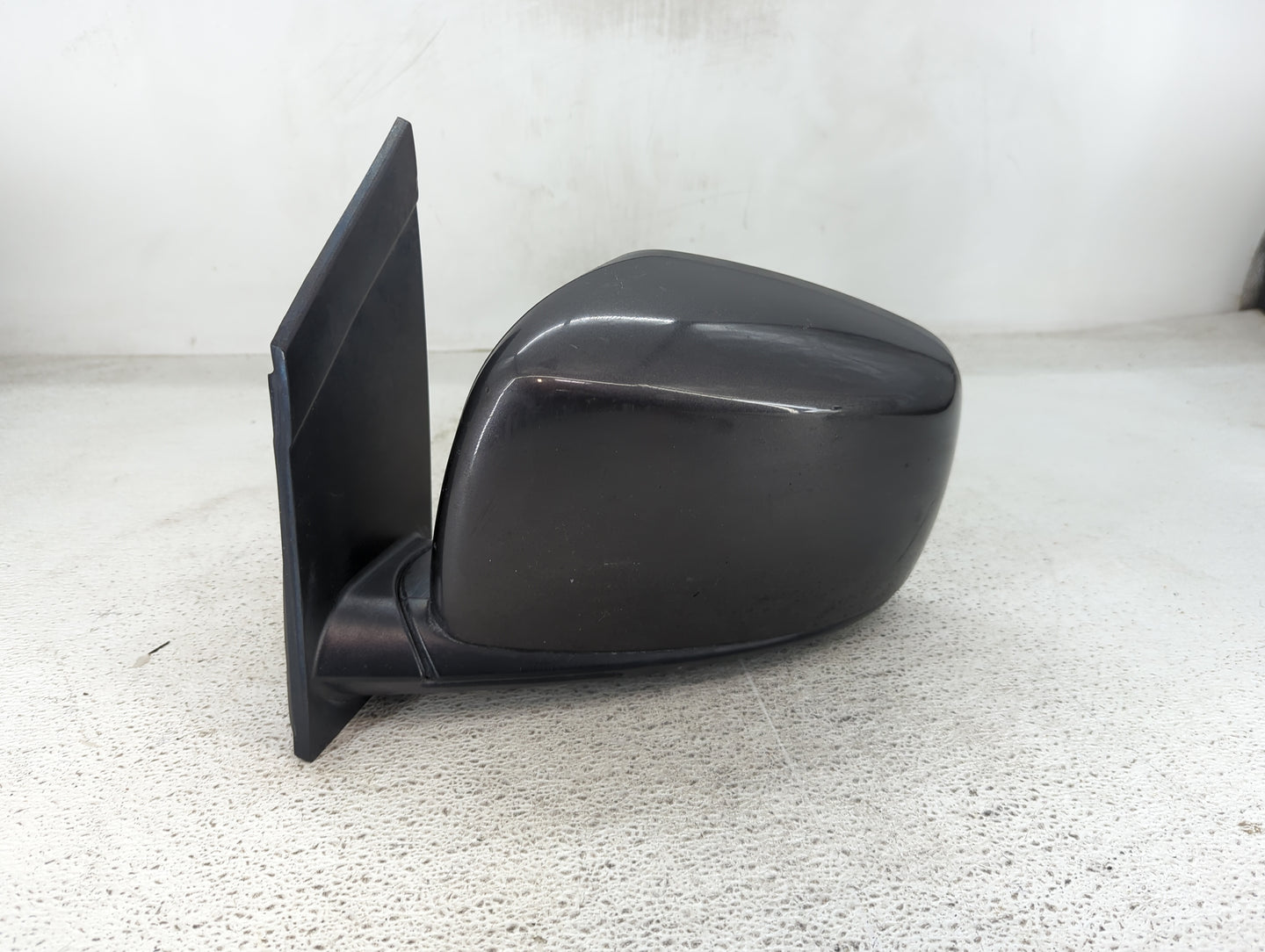 2017 Dodge Caravan Driver Side View Mirror - Left Door Mirror OEM Used - Oemusedautoparts1.com