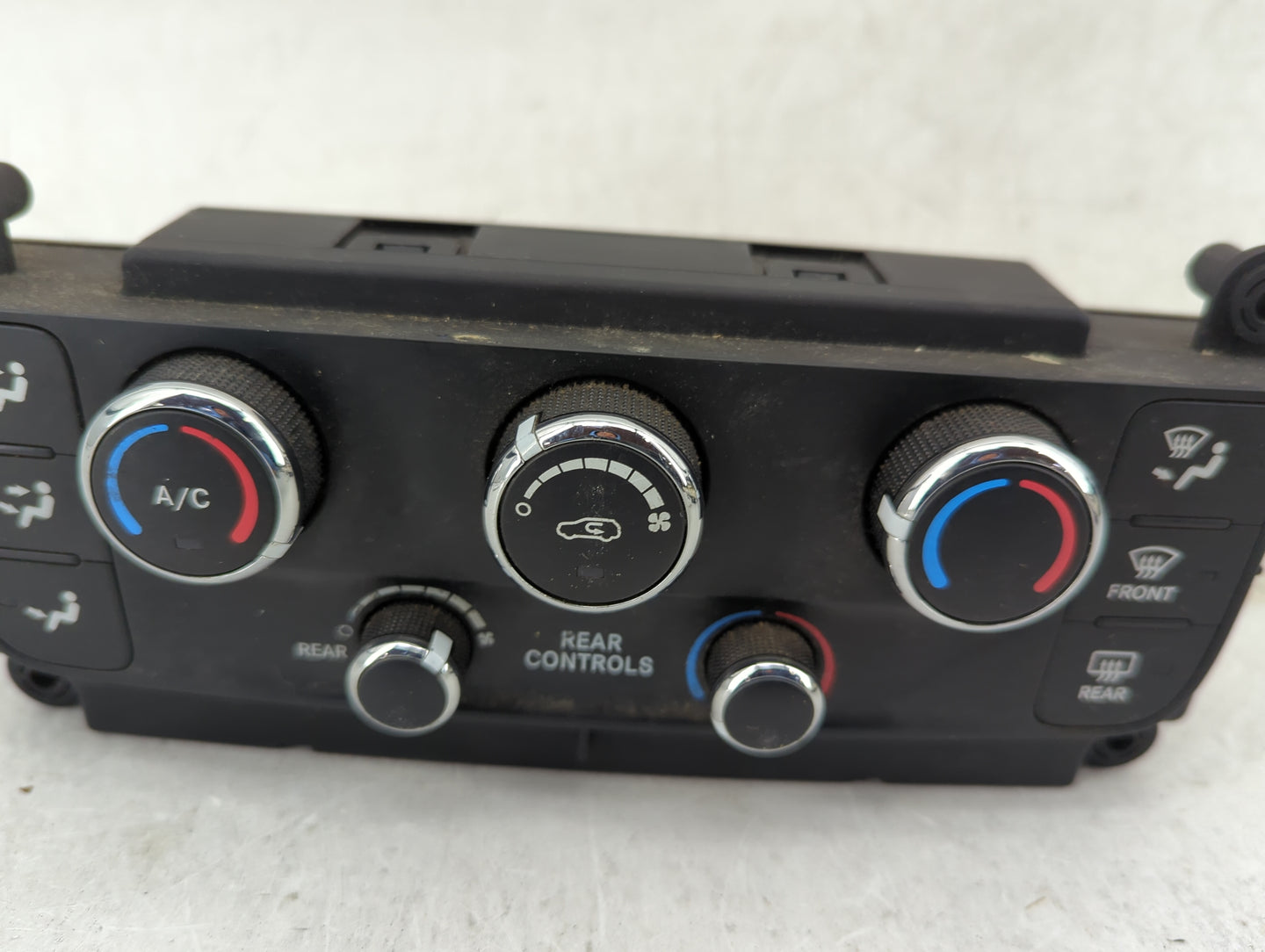 2017 Dodge Caravan Climate Control Module Temperature AC/Heater Replacement P/N:P55111240AJ Fits OEM Used Auto Parts - Oemus