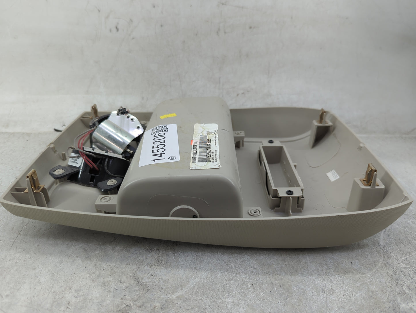 2017 Dodge Caravan Overhead Roof Console - Oemusedautoparts1.com